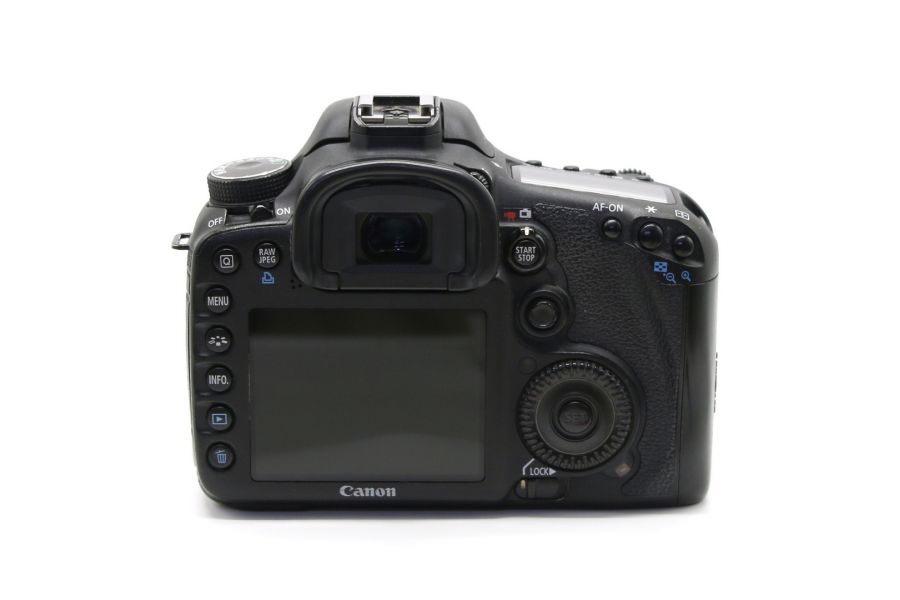 Canon EOS 7D body в упаковке (пробег 133085 кадров)
