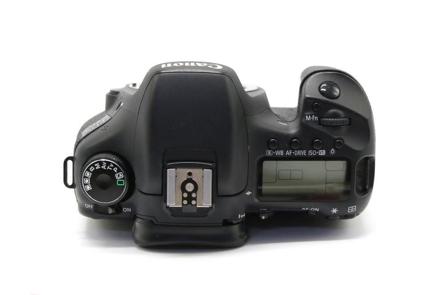 Canon EOS 7D body в упаковке (пробег 133085 кадров)