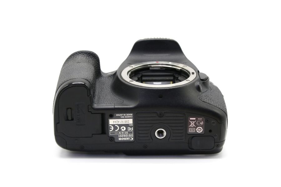 Canon EOS 7D body в упаковке (пробег 133085 кадров)