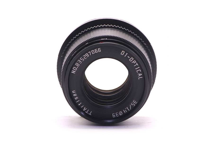 TTartisan 35mm F1.4 APS-C for Micro 4/3 в упаковке