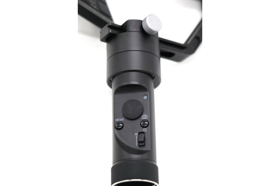 Стедикам Zhiyun Crane-M в упаковке