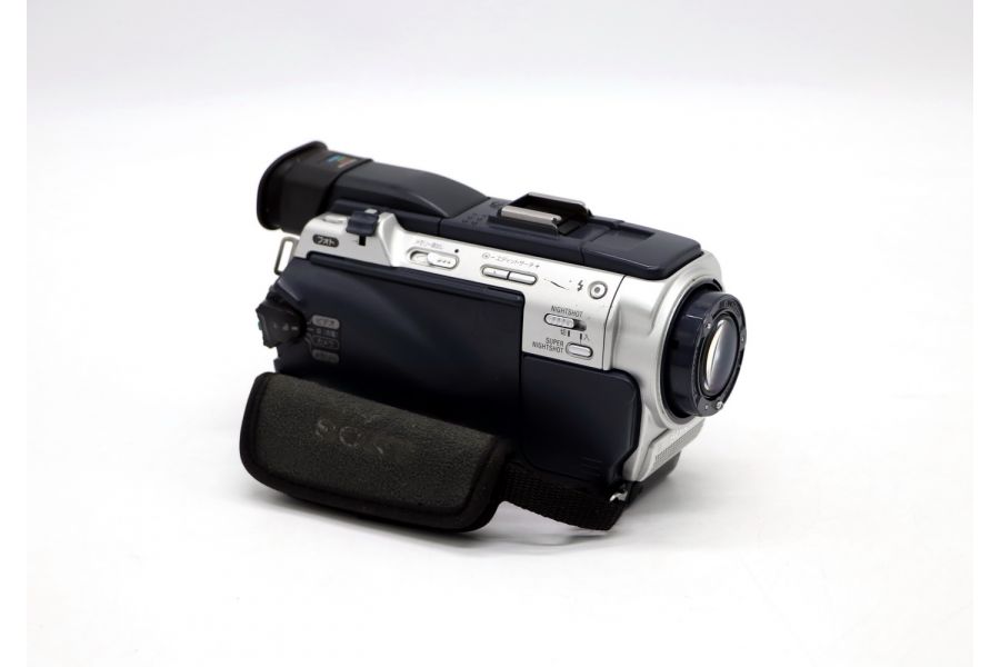 Видеокамера Sony DCR-TRV30