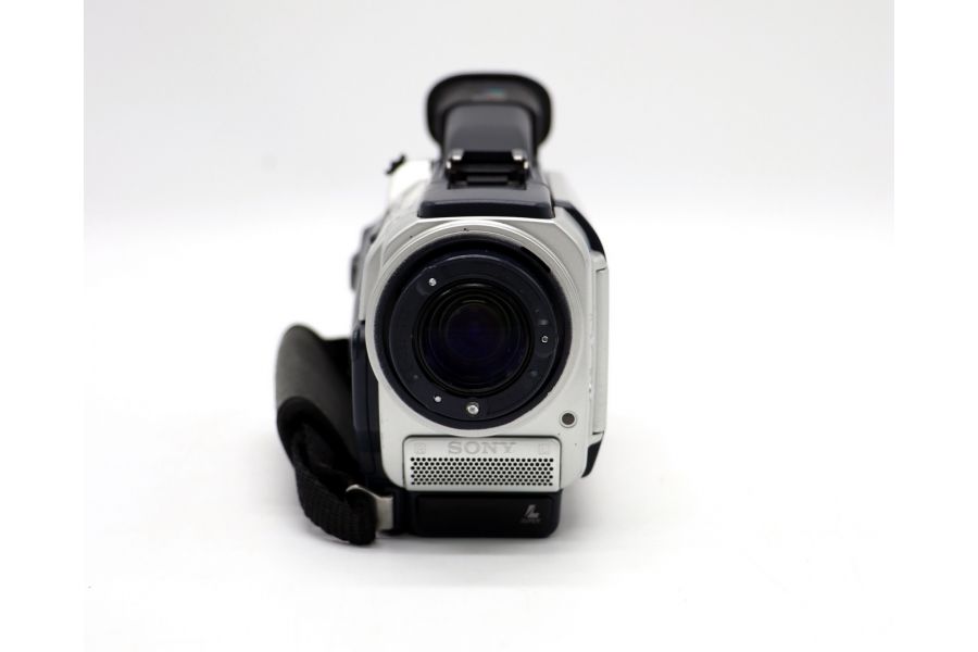 Видеокамера Sony DCR-TRV30