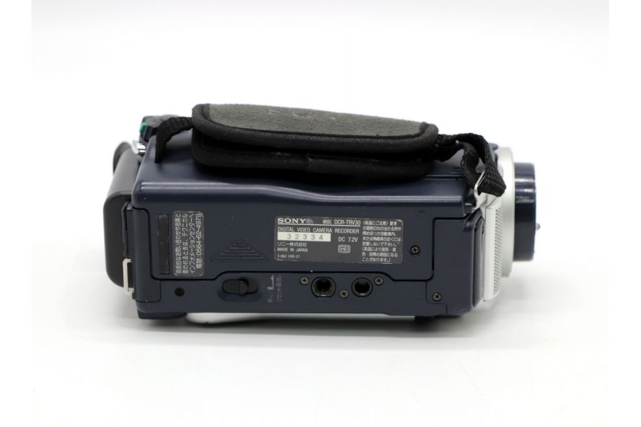 Видеокамера Sony DCR-TRV30