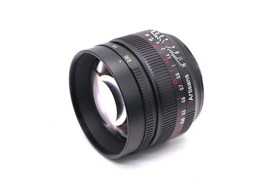7Artisans 50mm f/0.95 для Canon EF-M в упаковке