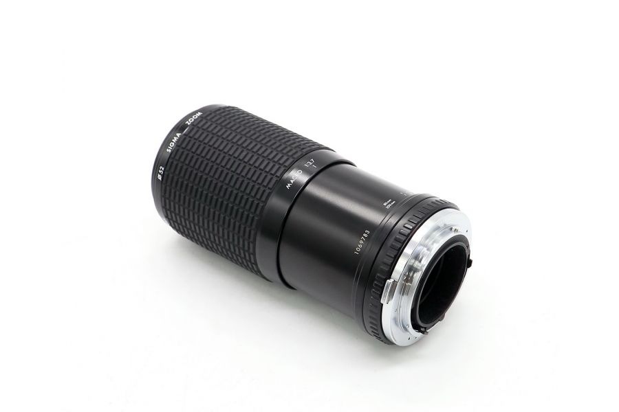 Sigma Zoom 80-200mm f/4.5-5.6 MC for Olympus OM