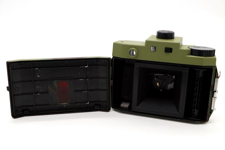 Holga 120 GCFN в упаковке