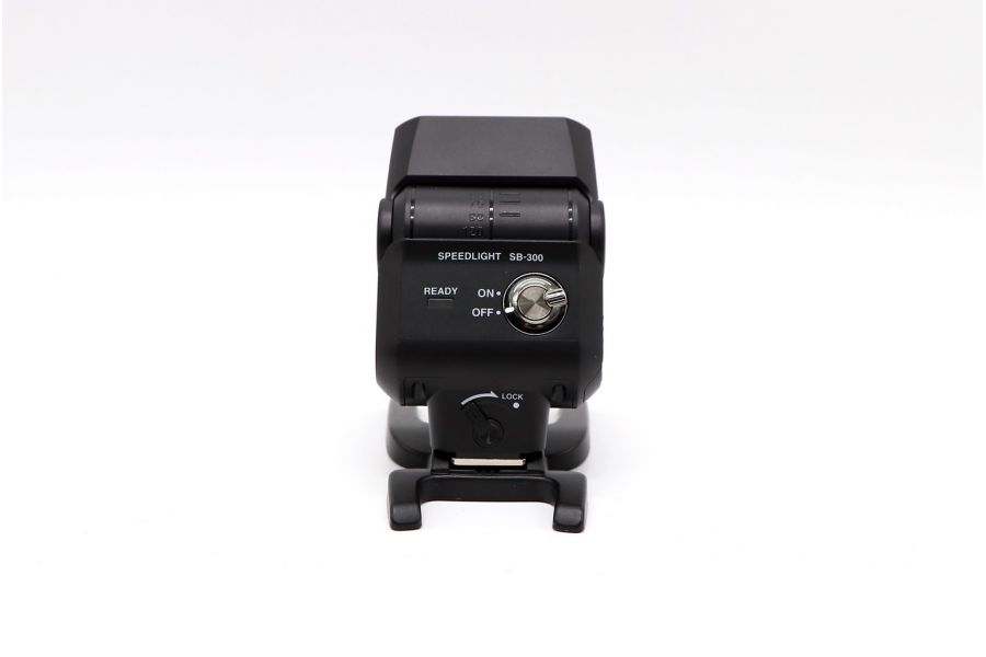 Фотовспышка Nikon Speedlight SB-300 в упаковке