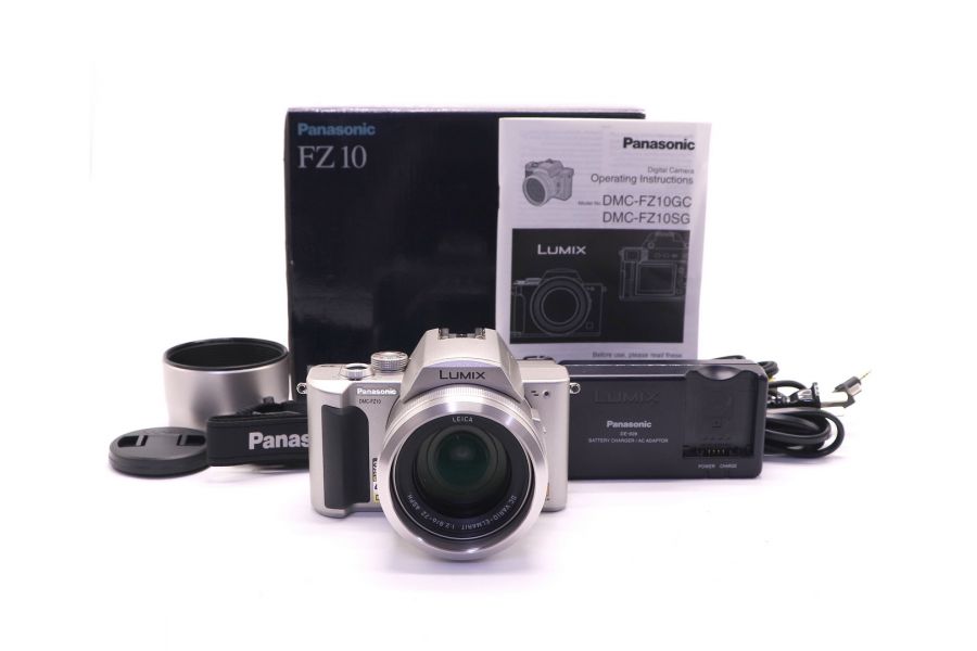 Panasonic Lumix DMC-FZ10 в упаковке