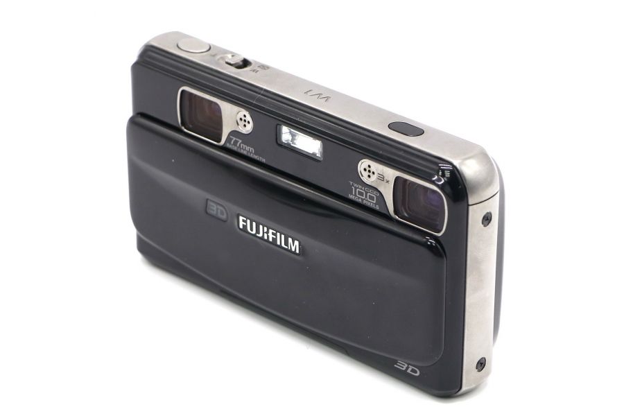 Fujifilm FinePix REAL 3D W1 в упаковке