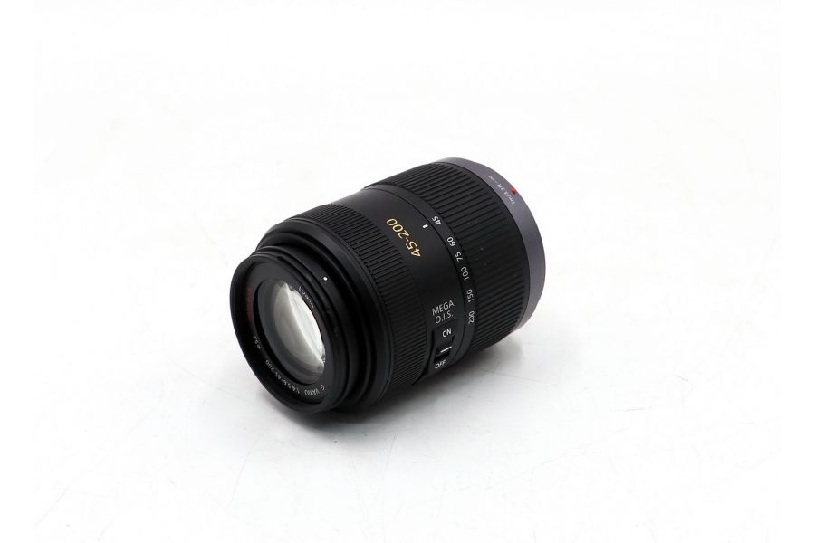 Panasonic Lumix G Vario 45-200mm f/4-5.6 Mega O.I.S. в упаковке