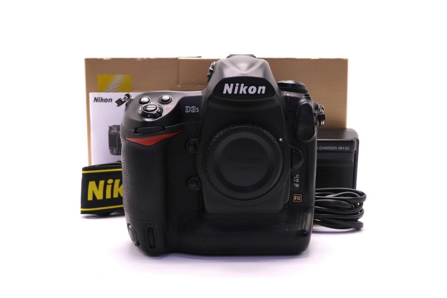 Nikon D3S body в упаковке (пробег 49160 кадров)