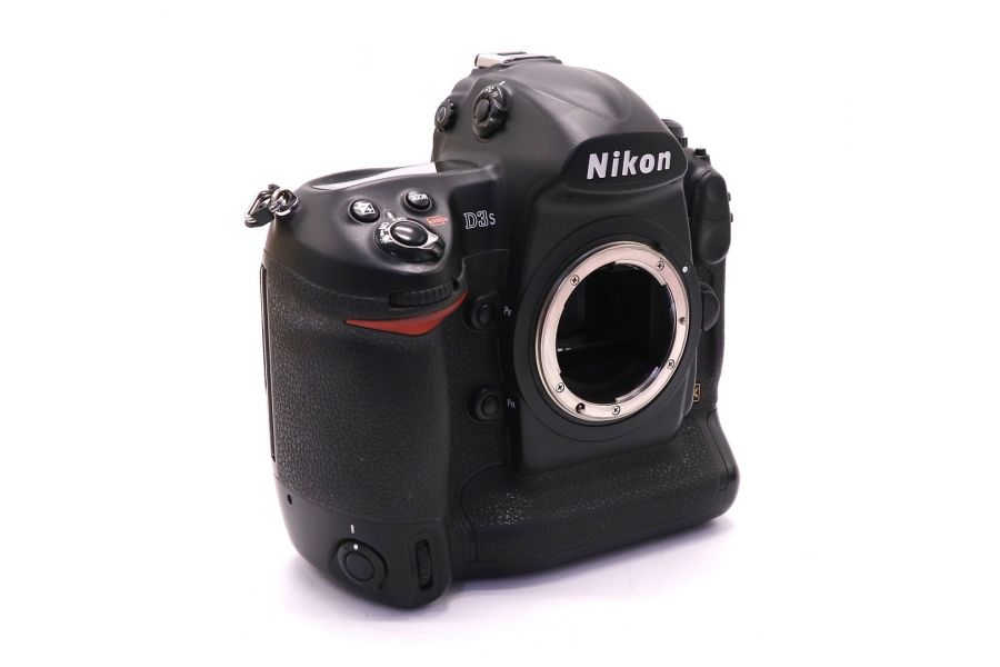 Nikon D3S body в упаковке (пробег 49160 кадров)