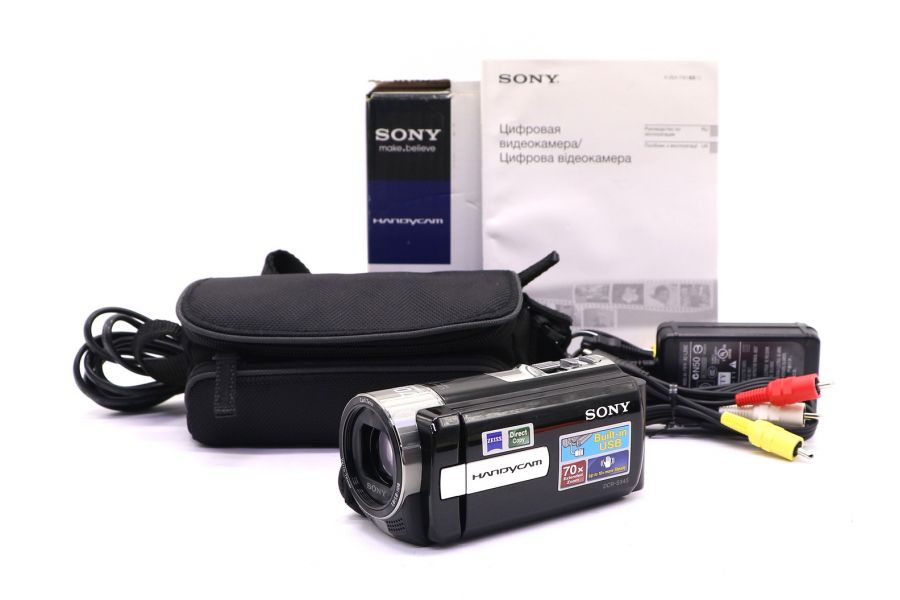 Видеокамера Sony DCR-SX45E в упаковке