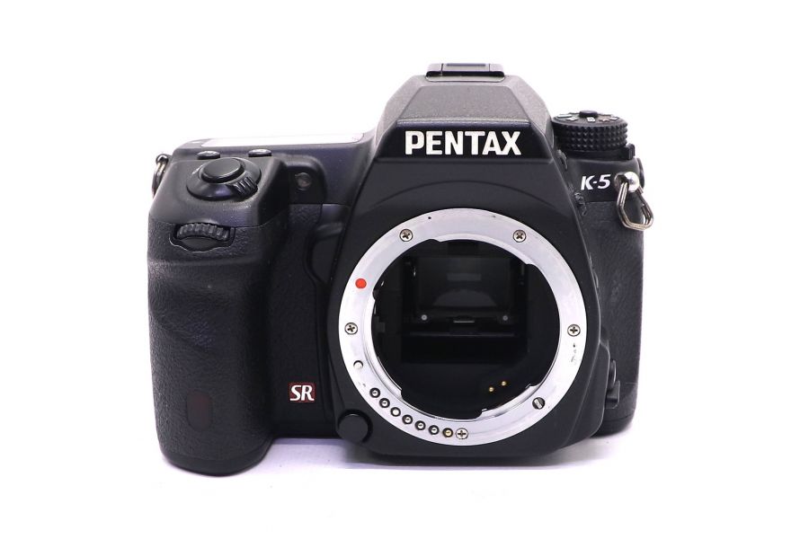 Pentax K-5 body (пробег 7335 кадров)