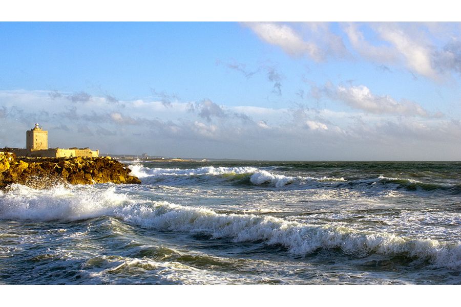 Tokina 35-70mm f/3,5-4,8 (Japan, 1980) 