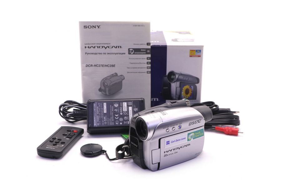 Видеокамера Sony DCR-HC27E в упаковке