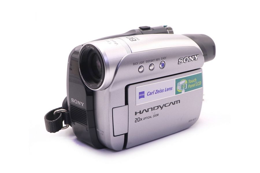 Видеокамера Sony DCR-HC27E в упаковке