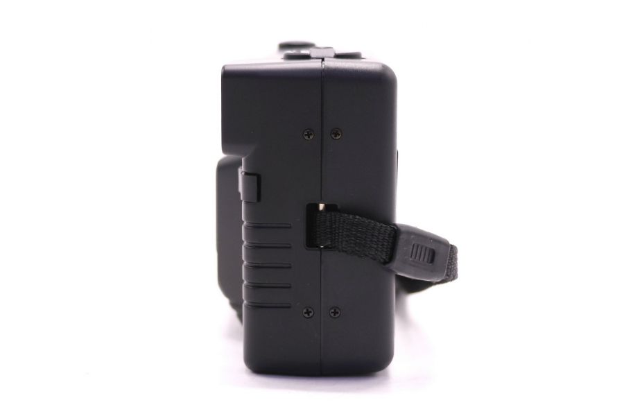 Плёночная компакт-камера Revue 130c в упаковке 