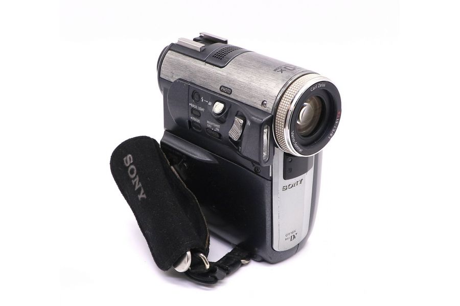 Видеокамера Sony DCR-PC350E