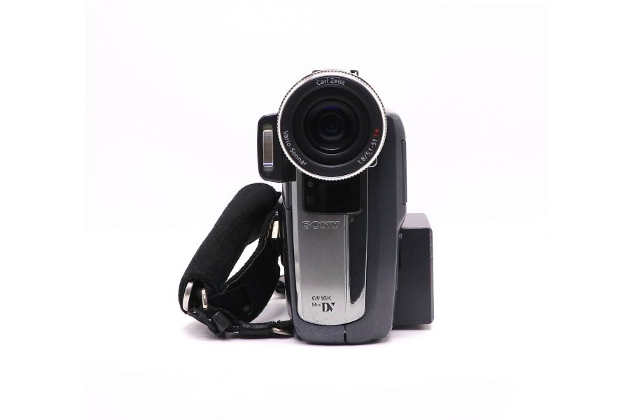 Видеокамера Sony DCR-PC350E