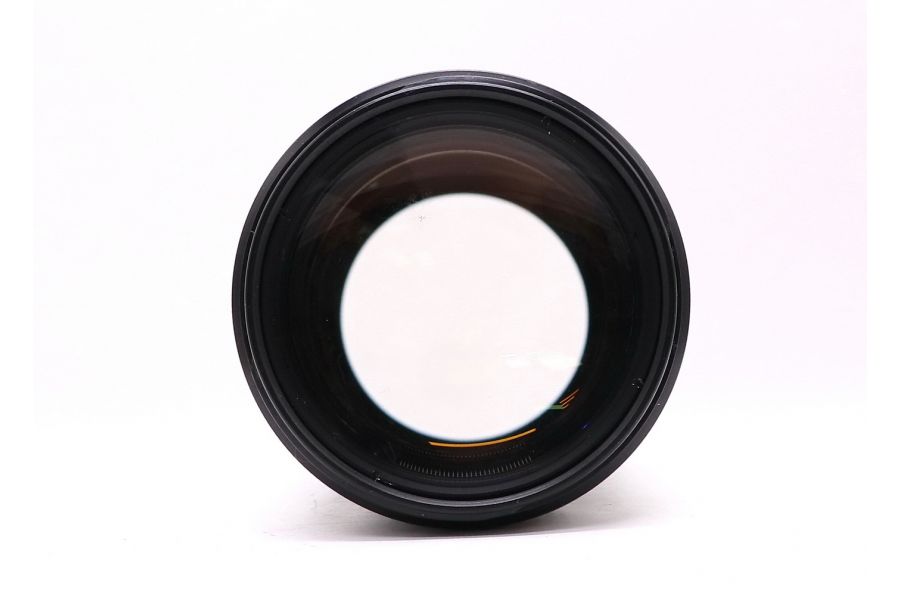 Canon EF 135mm f/2L USM в упаковке