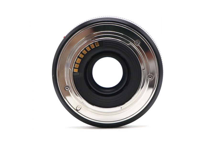 Samsung 30mm f/2.0 в упаковке