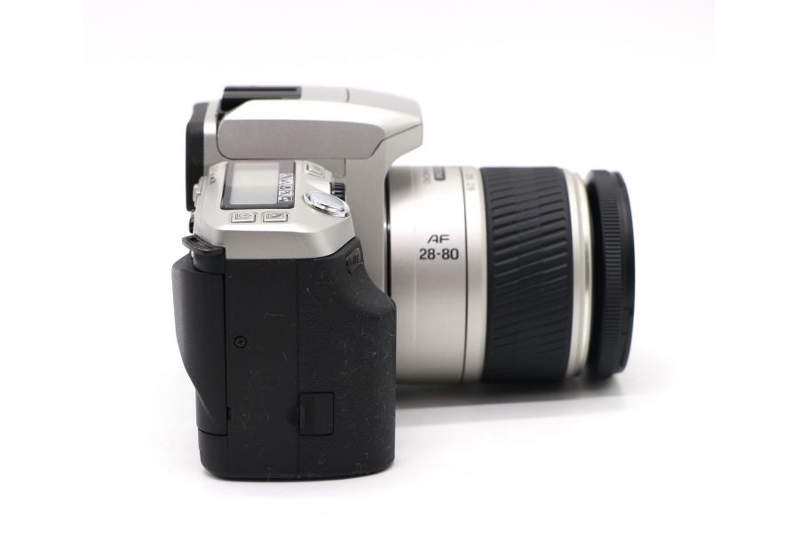 Minolta Dynax 5 kit 28-80mm плёночный фотоаппарат