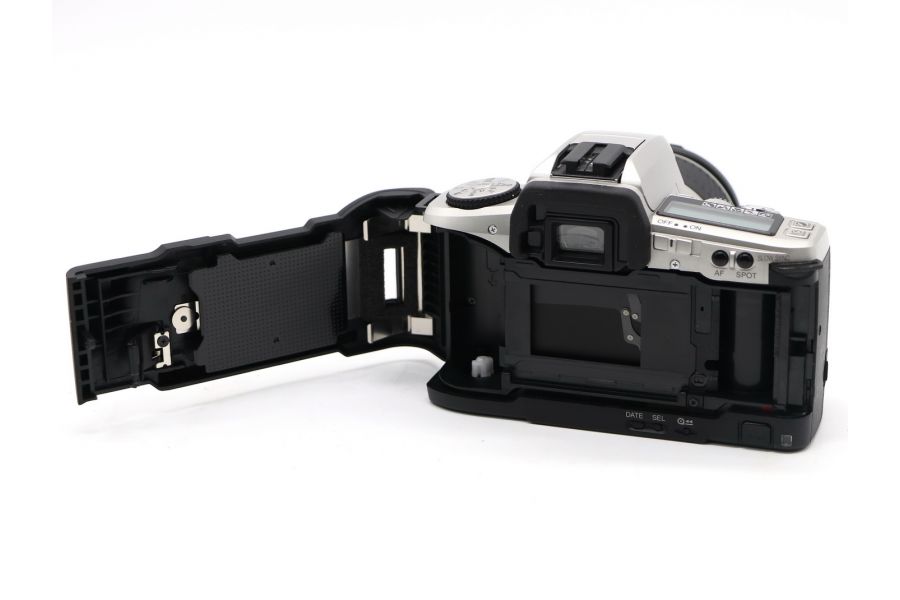 Minolta Dynax 5 kit 28-80mm плёночный фотоаппарат