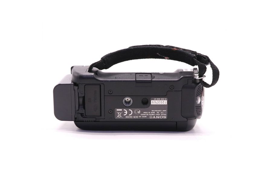 Видеокамера Sony DCR-SX20E