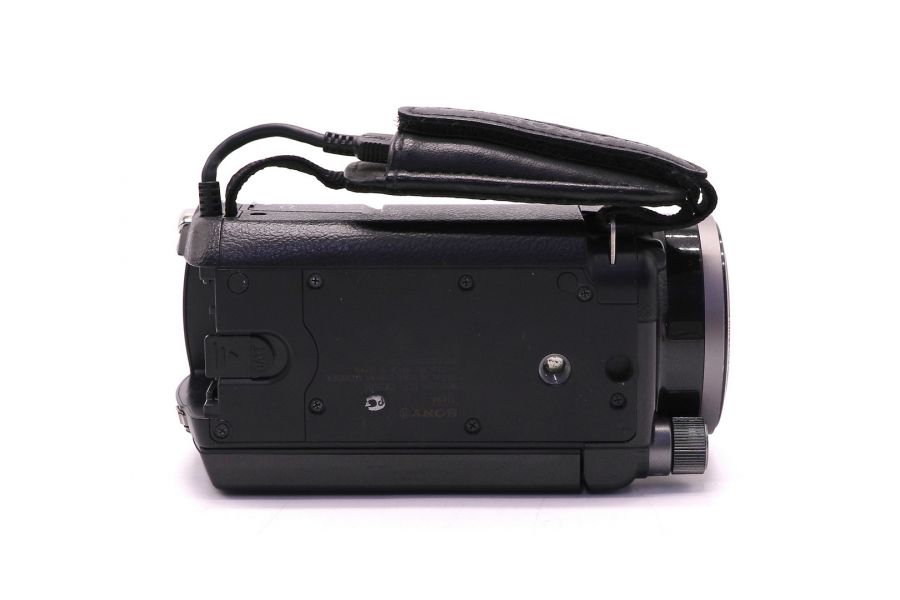 Видеокамера Sony HDR-CX560E в упаковке