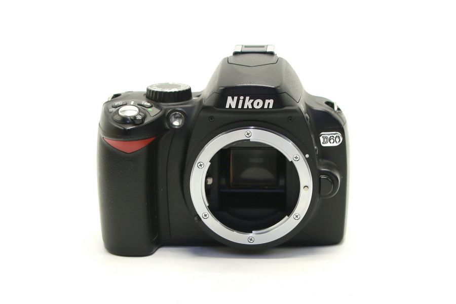Nikon D60 body в упаковке (пробег 13350 кадров)