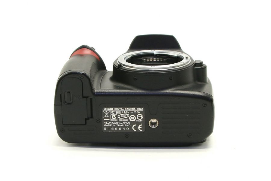 Nikon D60 body в упаковке (пробег 13350 кадров)