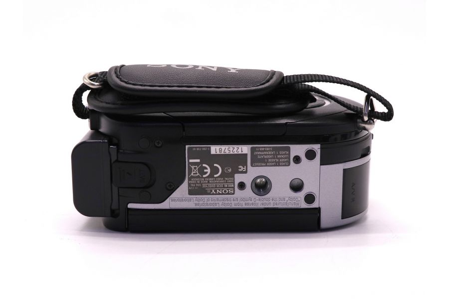 Видеокамера Sony DCR-DVD710E