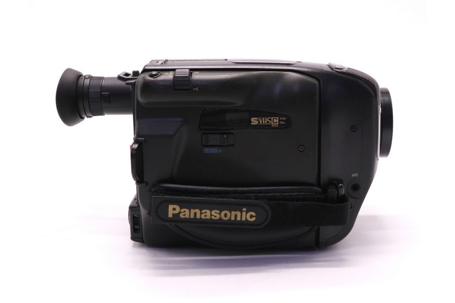 Видеокамера Panasonic NV-S900