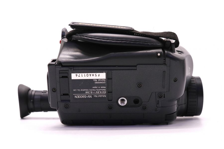Видеокамера Panasonic NV-S900