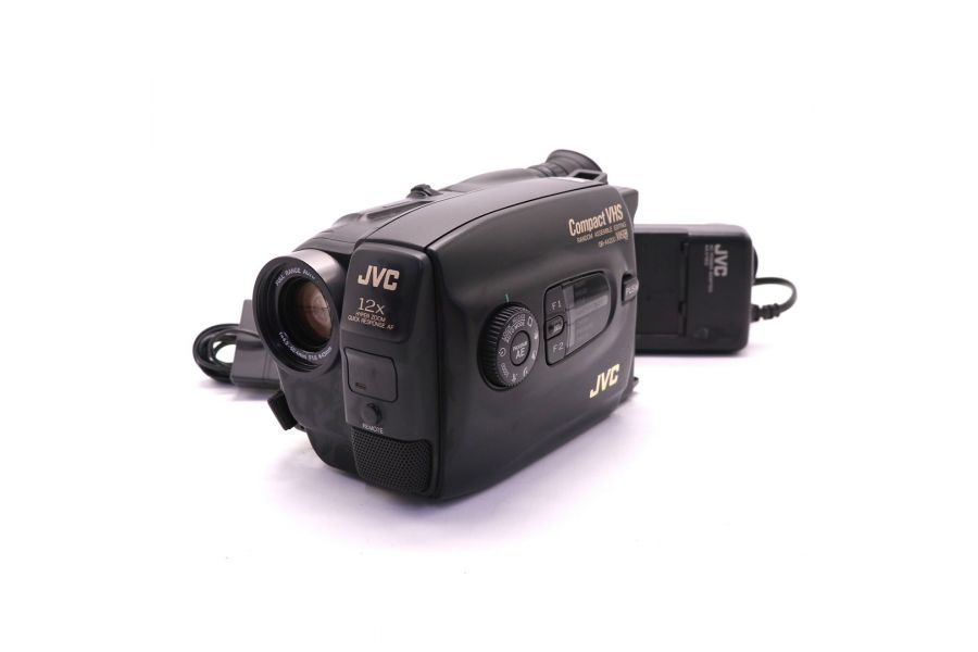 Видеокамера VHS-C JVC GR-AX200EG аналоговая