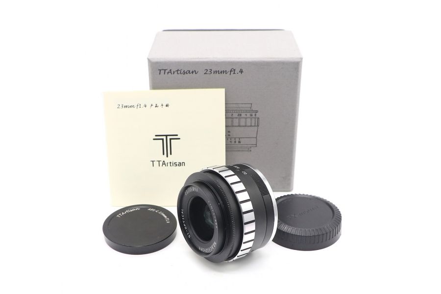 TTArtisan 23mm f/1.4 Fujifilm X в коробке
