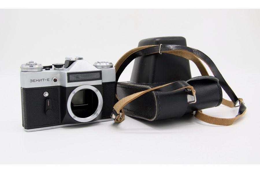 Зенит-Е body отличный 