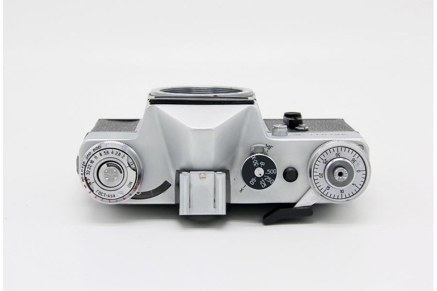 Зенит-Е body отличный 