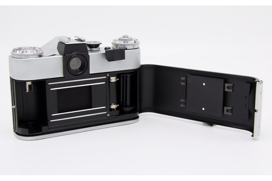 Зенит-Е body отличный 