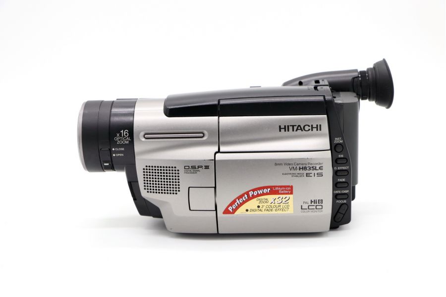 Видеокамера Hitachi VM-H835LE