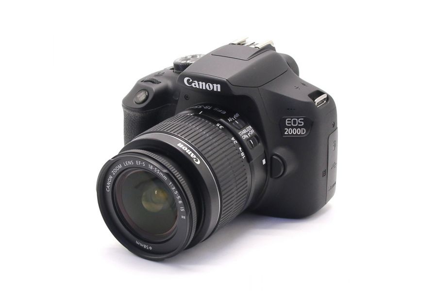 Canon EOS 2000D kit в упаковке (пробег 3220 кадров)