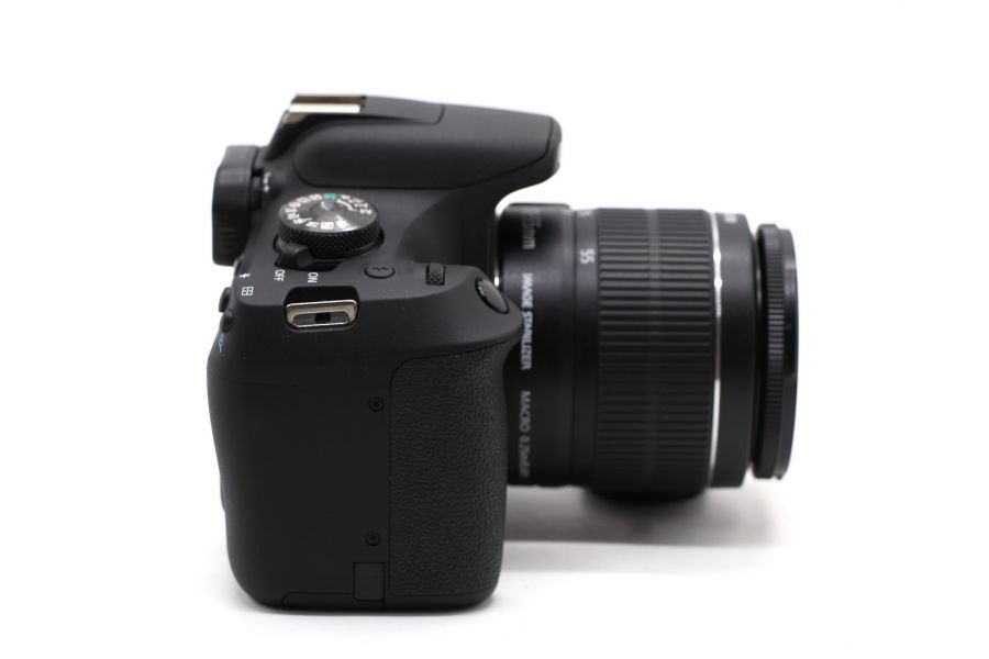 Canon EOS 2000D kit в упаковке (пробег 705 кадров)