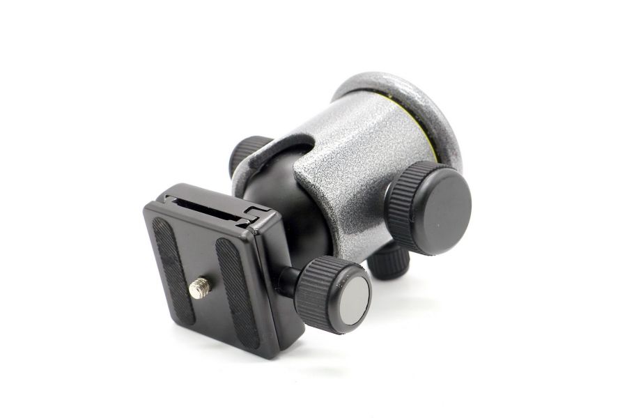 Штативная голова Benro KB-1