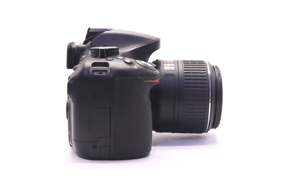Nikon D5200 kit в упаковке (пробег 600 кадров)