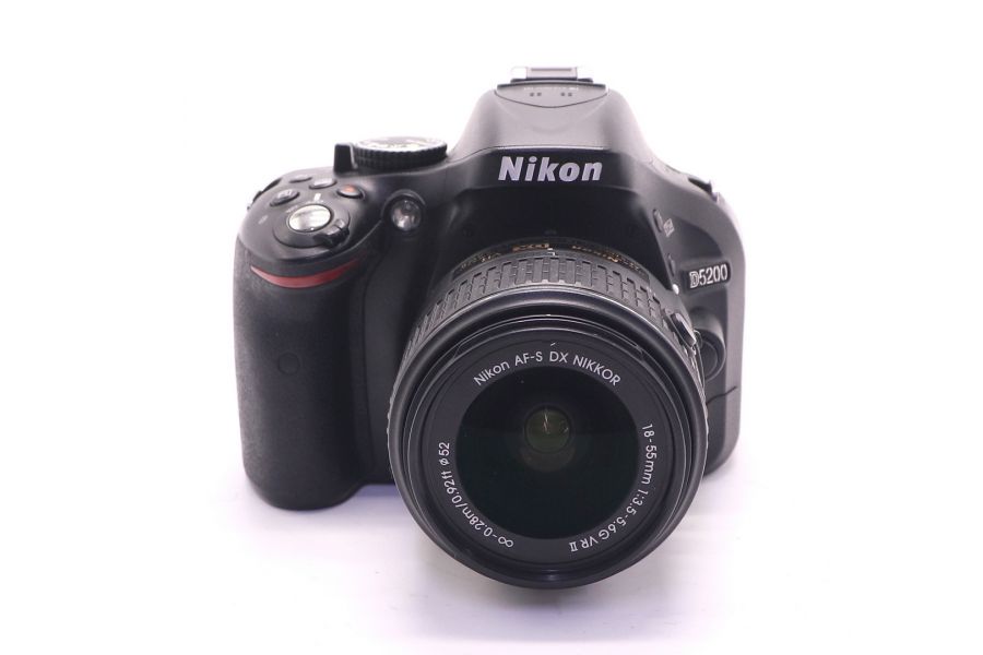 Nikon D5200 kit в упаковке (пробег 600 кадров)