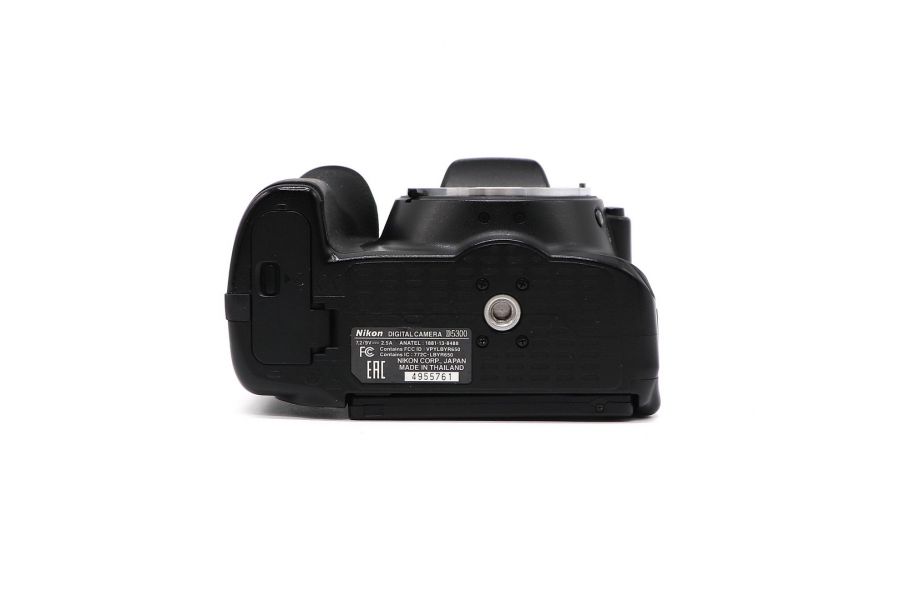 Nikon D5300 body в упаковке (пробег 91875 кадров)