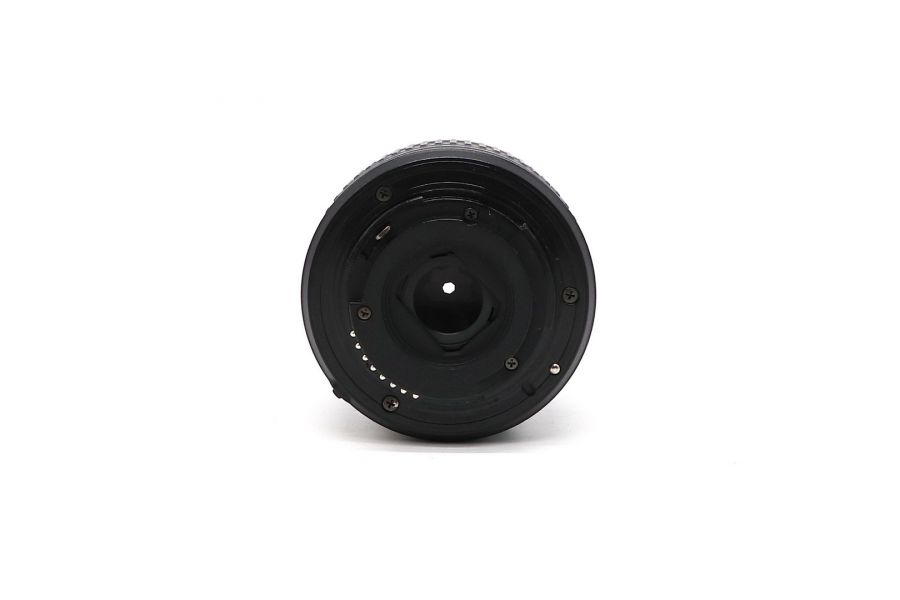 Nikon 18-55mm f/3.5-5.6G AF-P DX Nikkor в упаковке