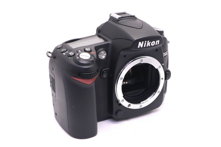 Nikon D90 body в упаковке (пробег 4250 кадров)